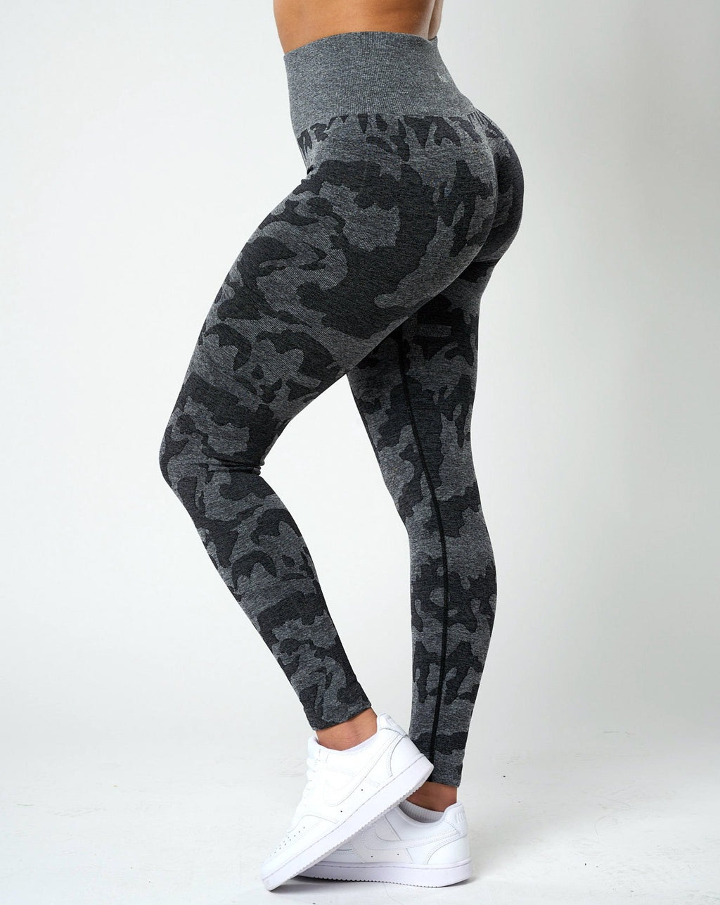 Yogalicious Lux Grey Camo Leggings Womens Size XS Grey and White Yoga Pants